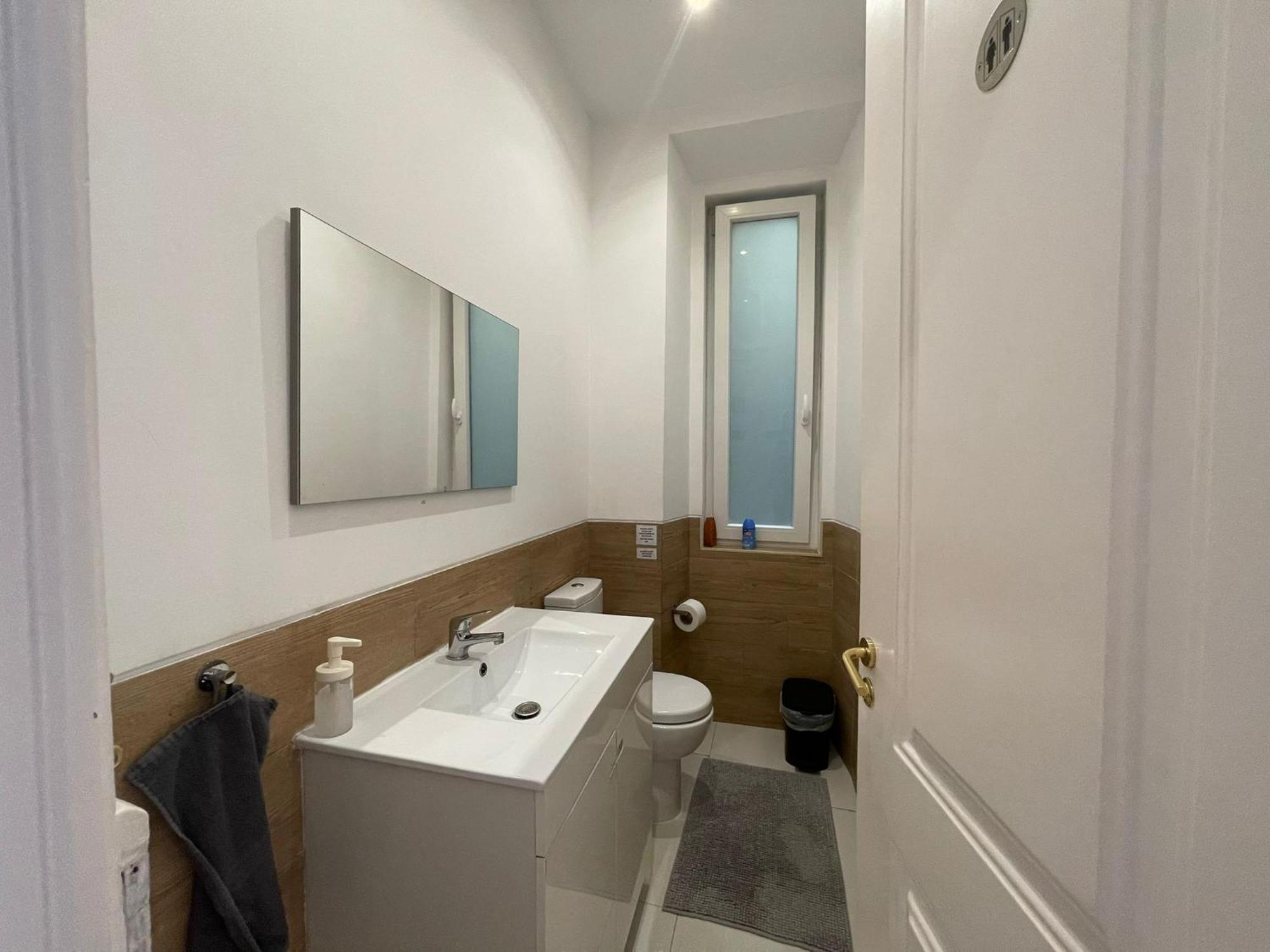 Embassy Arriaga Private Elegance Rooms In Stylish Shared Apartment Lisboa المظهر الخارجي الصورة